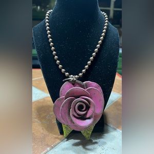 Sookie Sookie Vintage Cabbage Rose Necklace